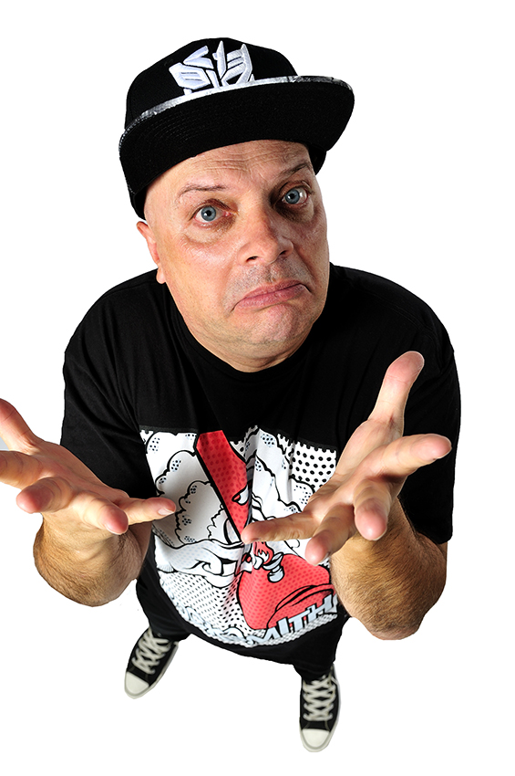 Krzysztof Skiba stand-up – Radio Wolny Budapeszt